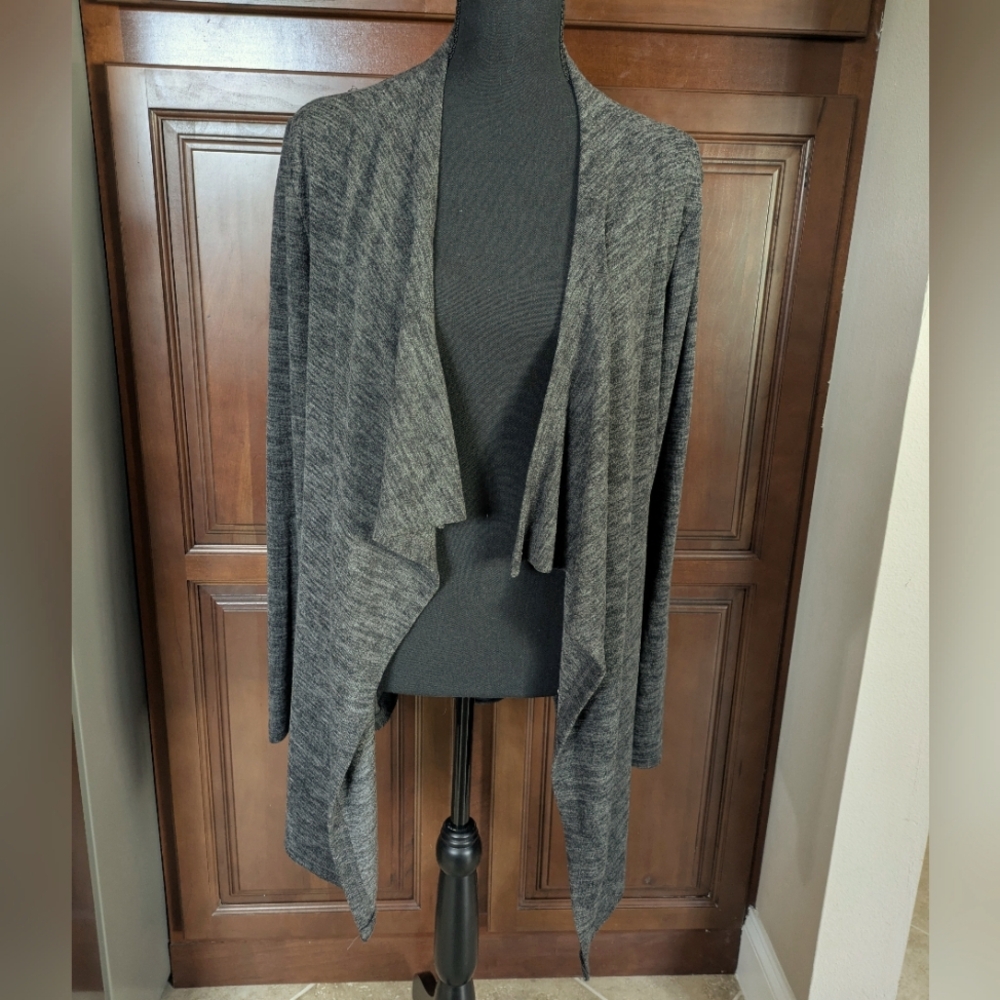 Like new Neiman Marcus Sweater L
